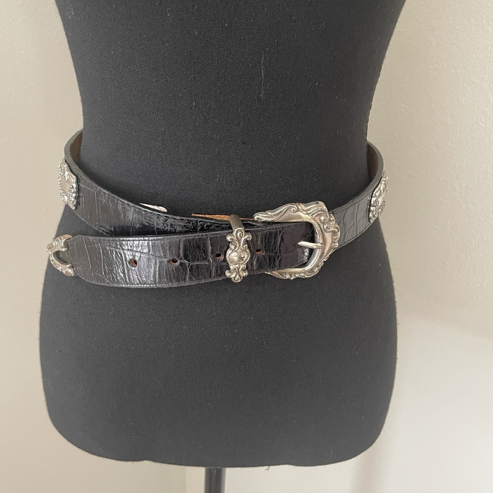 VTG 1993 BRIGHTON Sz M Croc Embossed Black Leather Concho Belt Silver Western‎
